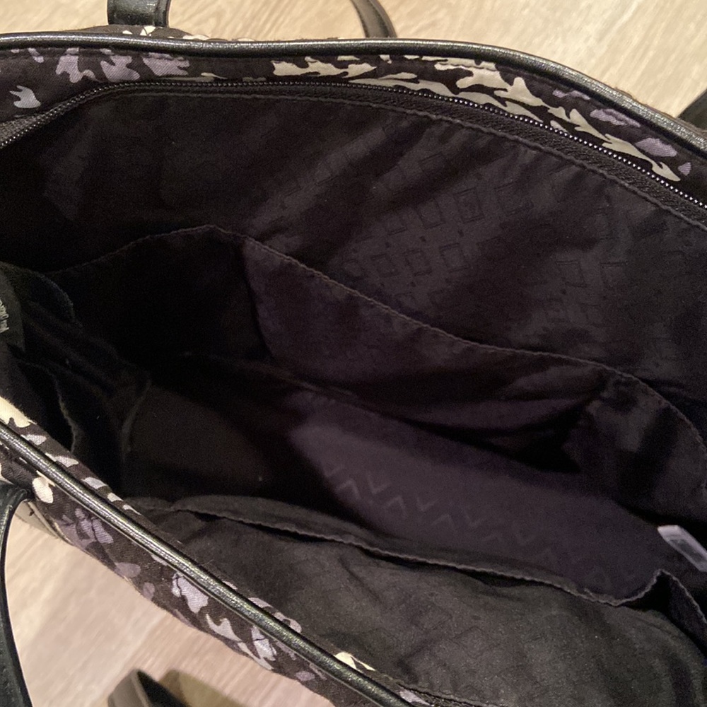 Vera Bradley Noir Trimmed Vera Tote Bag - Picture 6 of 6